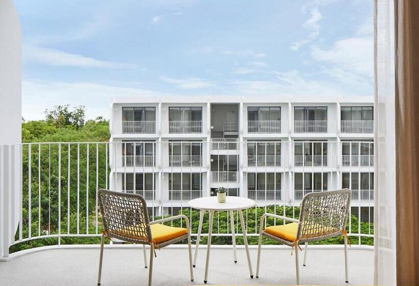 חדר סופריור, The Standard Hua Hin