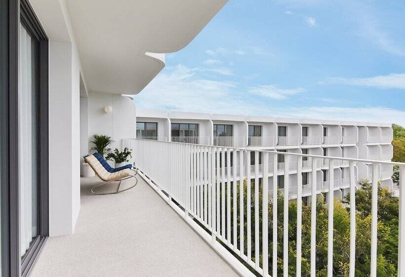 סוויטת סופריור, The Standard Hua Hin