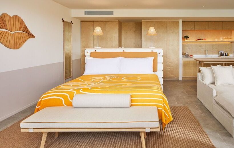 סוויטת סופריור, The Standard Hua Hin