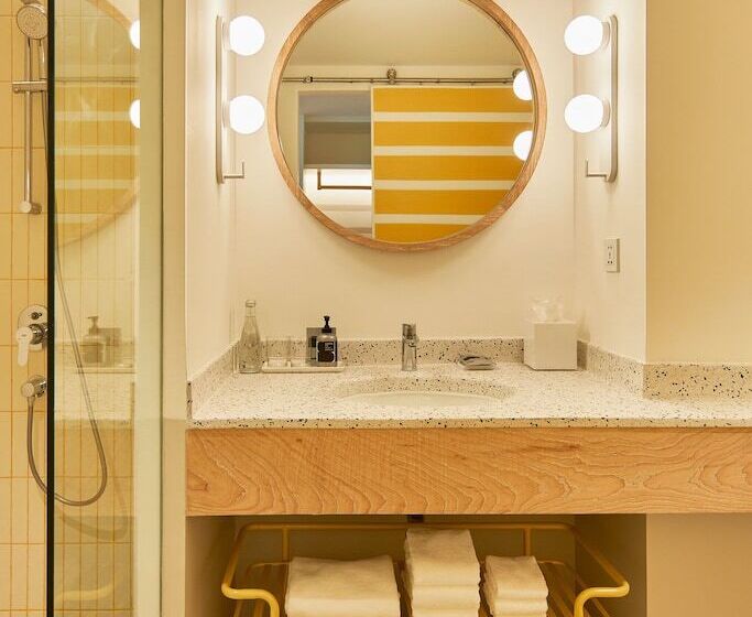 חדר סופריור, The Standard Hua Hin