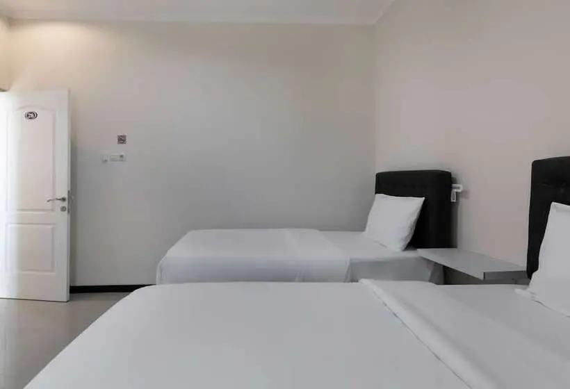 Deluxe-huone, Griya Loka 2 Syariah Near Simpang Lima Mitra Reddoorz