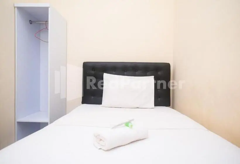 Standard Yhden Hengen Huone, Griya Loka 2 Syariah Near Simpang Lima Mitra Reddoorz