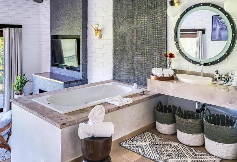 디럭스 스위트, Sierra Lago