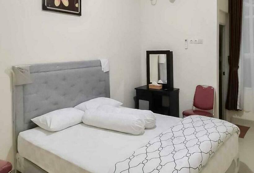 חדר דלוקס, Wisma Talenta Mitra Reddoorz