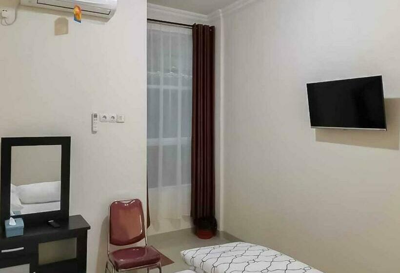 חדר דלוקס, Wisma Talenta Mitra Reddoorz