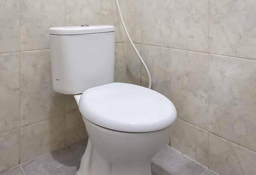 חדר דלוקס, Wisma Talenta Mitra Reddoorz