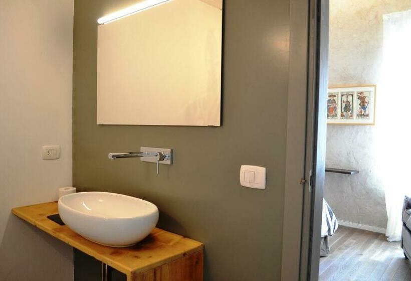 غرفة قياسية, Corte Reginella