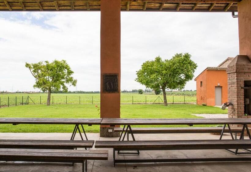 شقة غرفتين, Corte Reginella