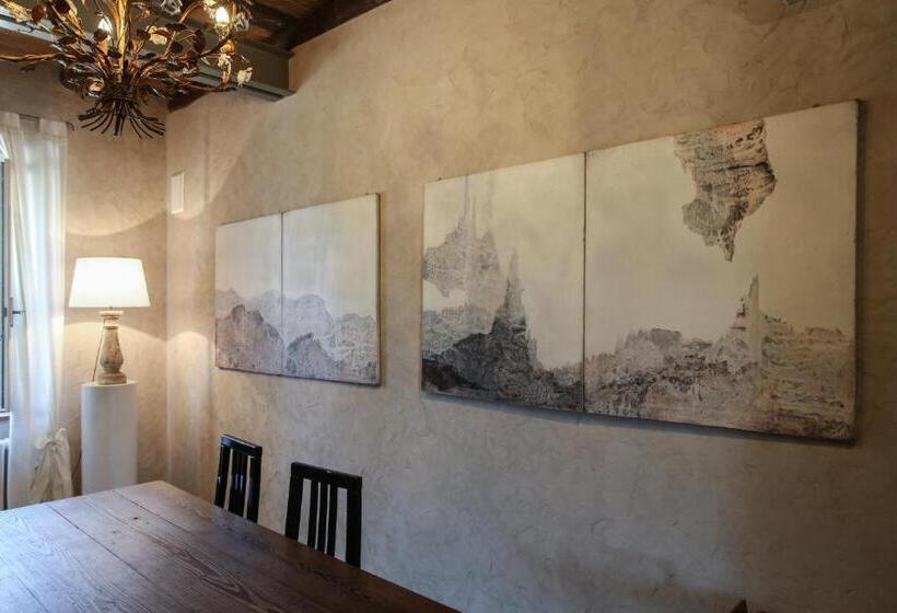 غرفة قياسية, Corte Reginella