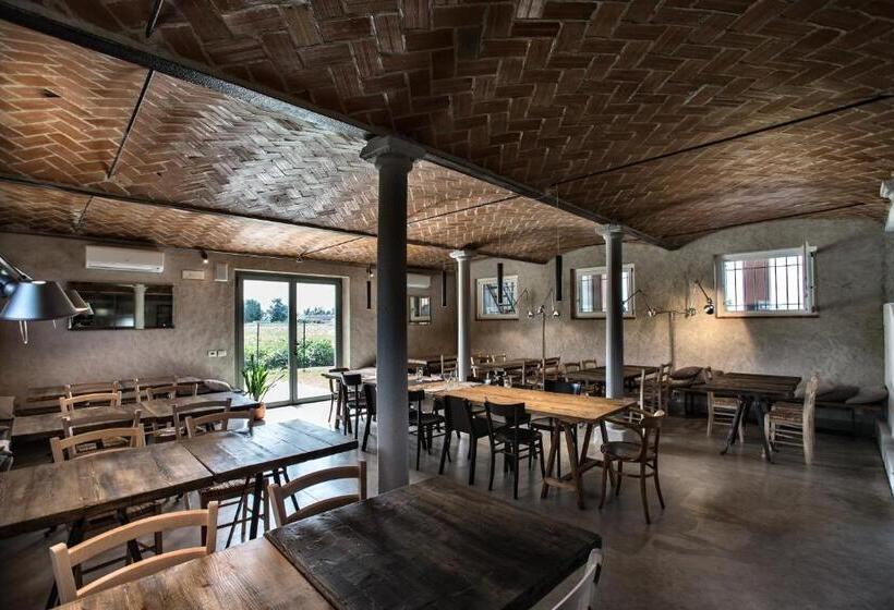 غرفة قياسية, Corte Reginella