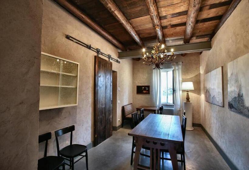 غرفة قياسية, Corte Reginella