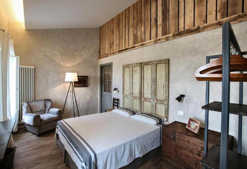 غرفة قياسية, Corte Reginella