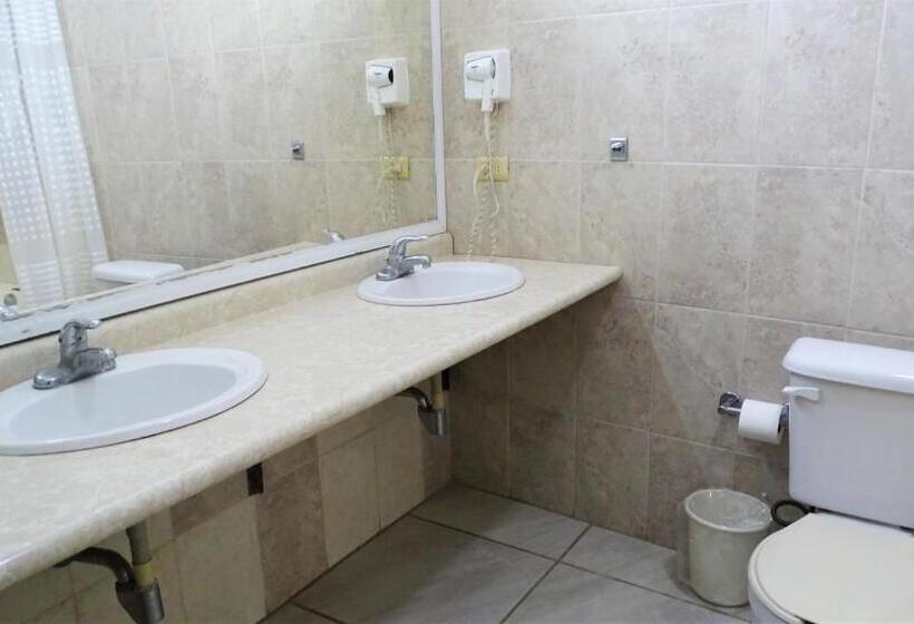 غرفة قياسية, Ibiza Express