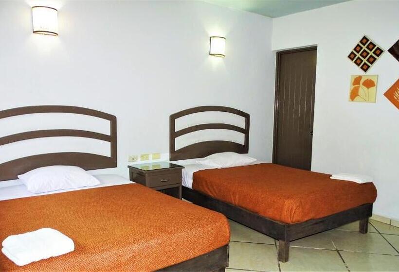 غرفة قياسية رباعية, Ibiza Express