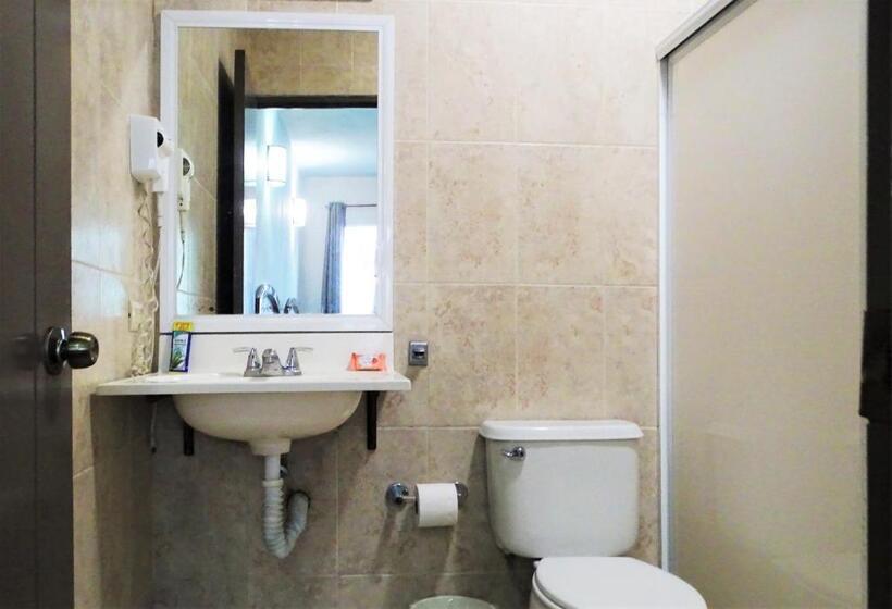 غرفة قياسية رباعية, Ibiza Express