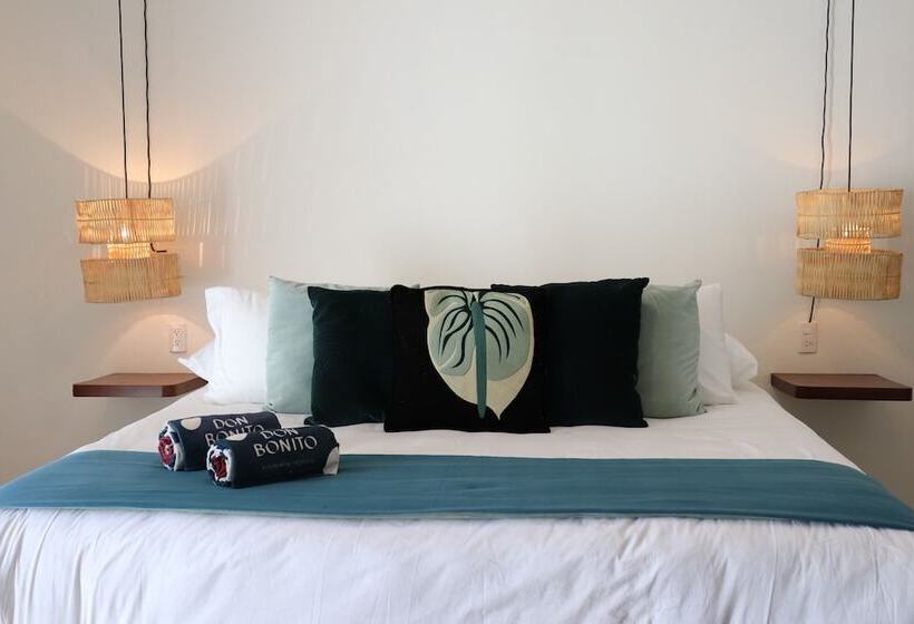 Люкс Мастер, Residencia Tropical Don Bonito