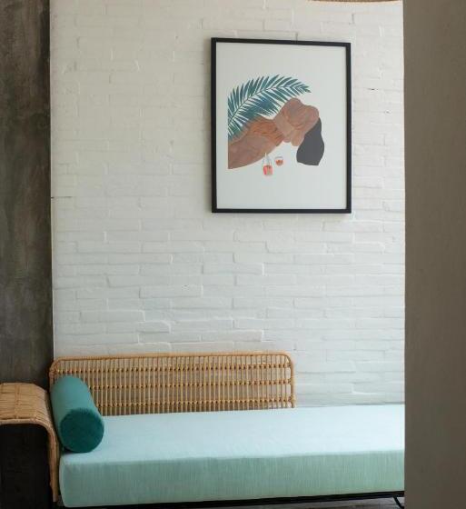 Люкс Мастер, Residencia Tropical Don Bonito