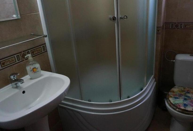 マウンテンビュースタンダードルーム, Pensiunea Vlahopol