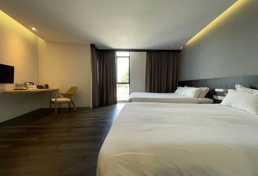 חדר משפחתי דלוקס, Roxy Hotel Serian