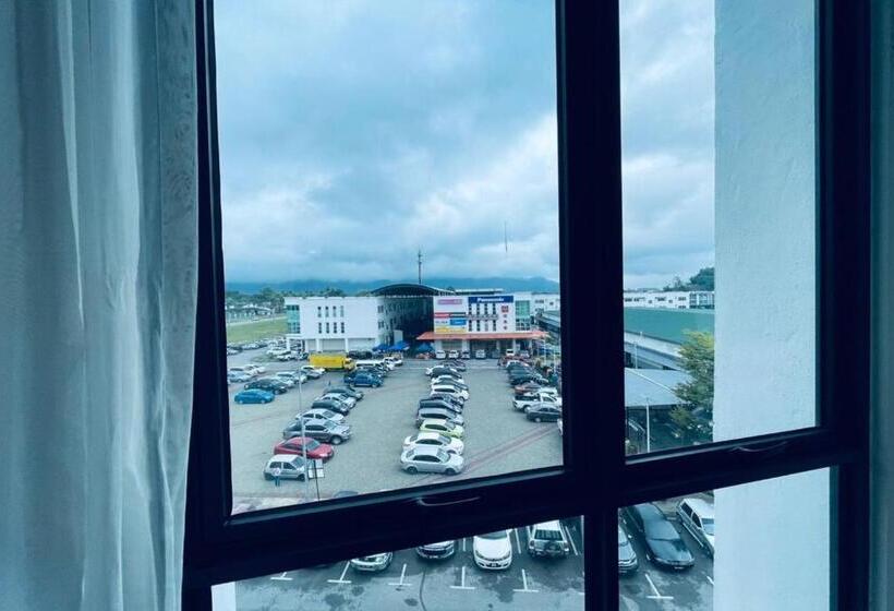 Номер Deluxe Кровать Кинг, Roxy Hotel Serian