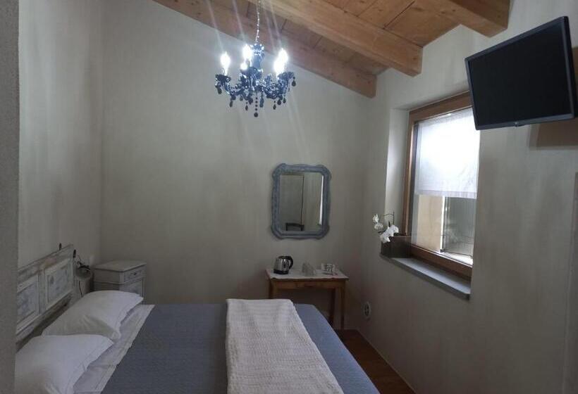 Standard room with outdoor bath, Beb Montefratta