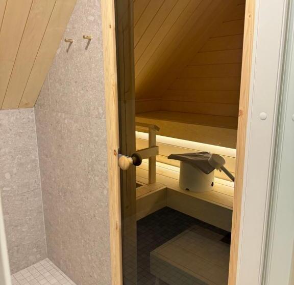 Полулюкс, Aurora Collection