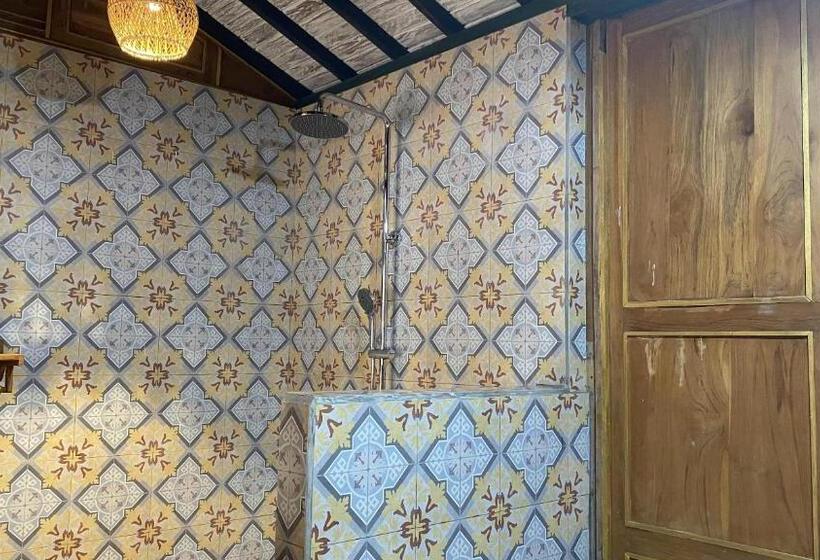 חדר דחוקס עם מיטת קינג, Villa Telaga Wana