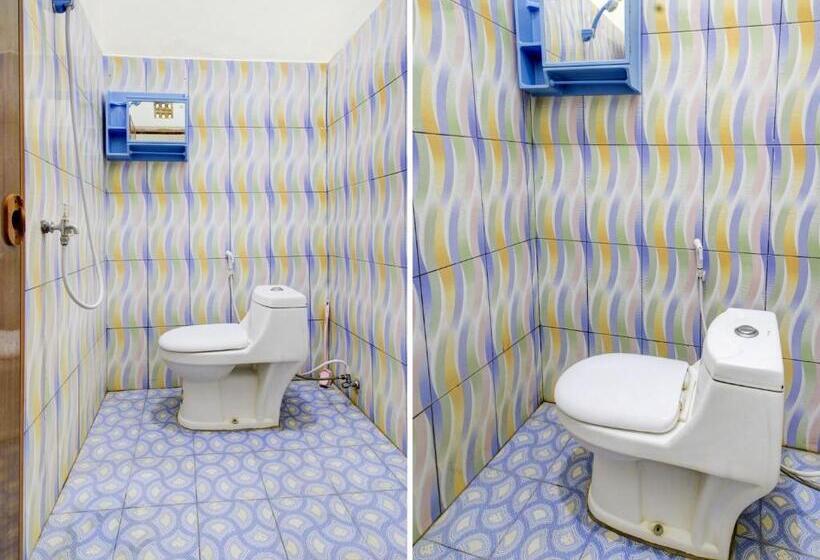 غرفة ديلوكس, Oyo 90725 Zeevanna Guest House Syariah