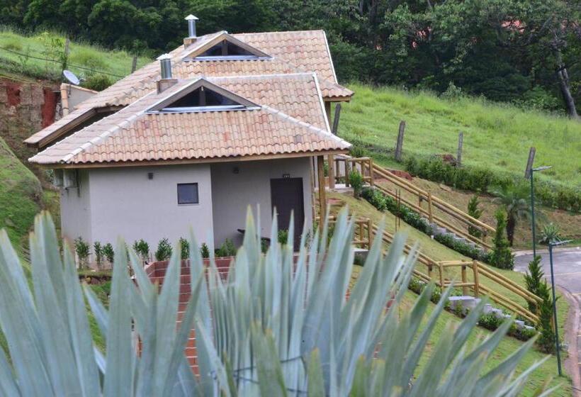 带大床的标准间, Chalés Capitanias