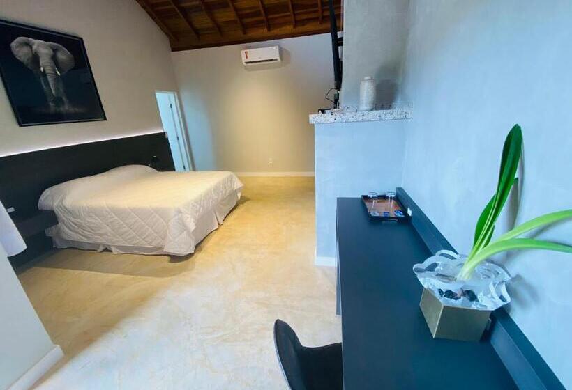 带大床的标准间, Chalés Capitanias