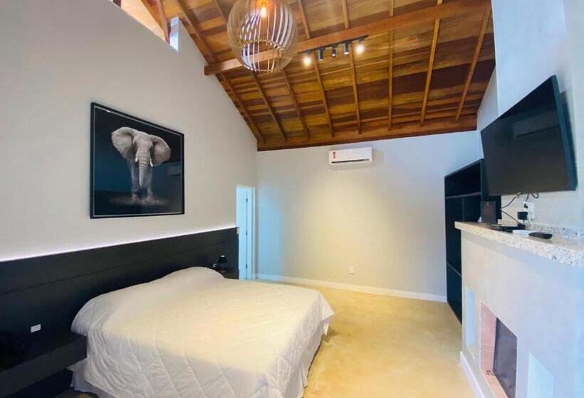 带大床的标准间, Chalés Capitanias