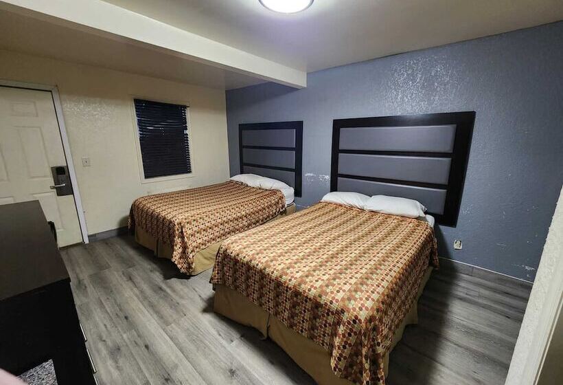 标准间, Green Garden Inn