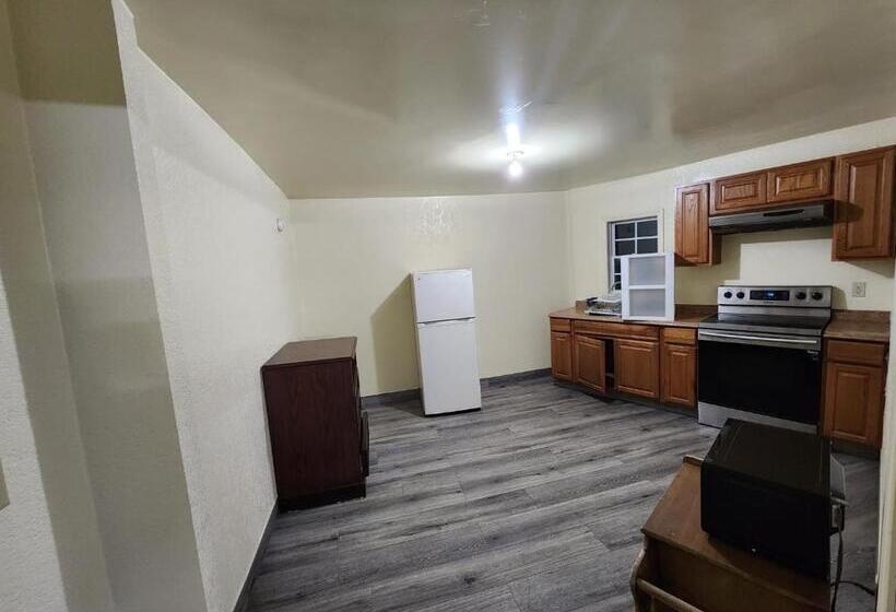 带大床的标准间, Green Garden Inn