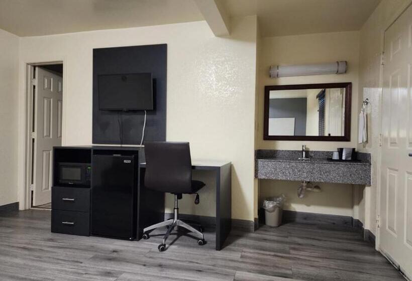 标准间, Green Garden Inn