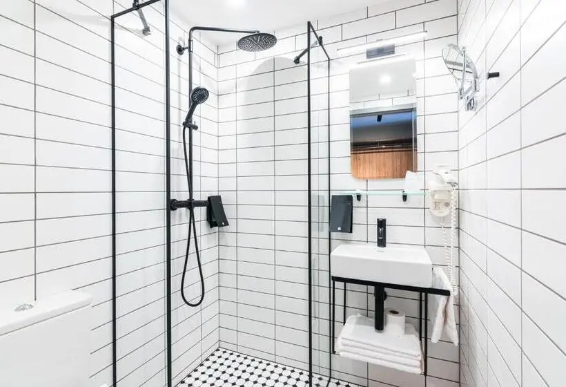 اتاق استاندارد یک نفره, Fonnental Design Hotel Tallinn