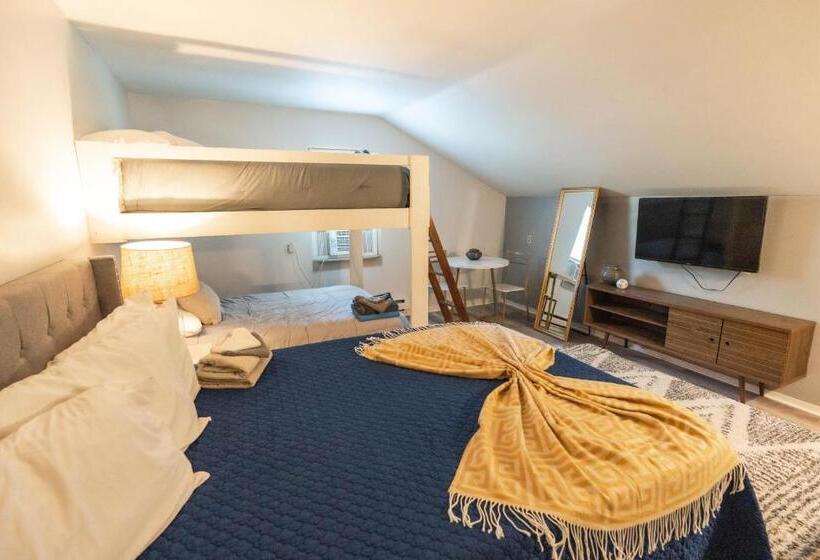 デラックスファミリールーム, Timberline Lodge