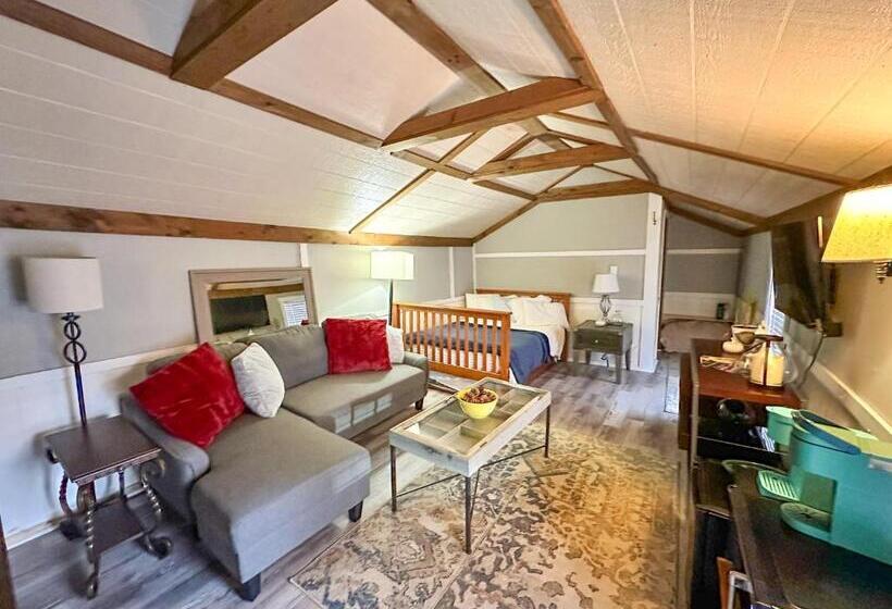 ファミリールーム, Timberline Lodge