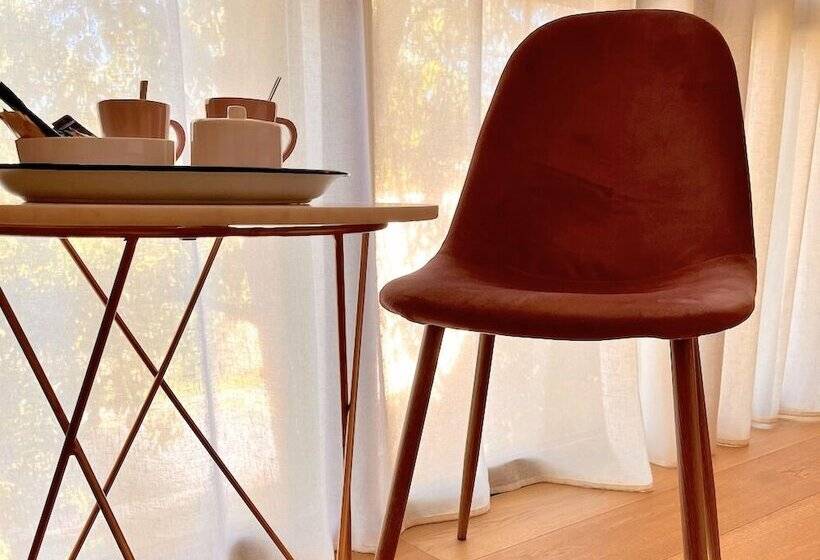 סוויטה דלוקס, Les Nuits Pétillantes