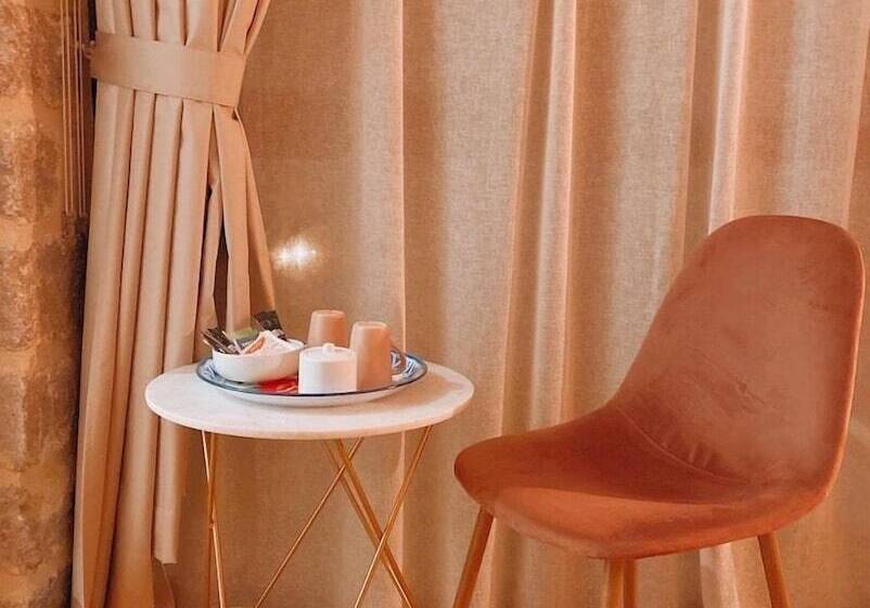 סוויטה דלוקס, Les Nuits Pétillantes