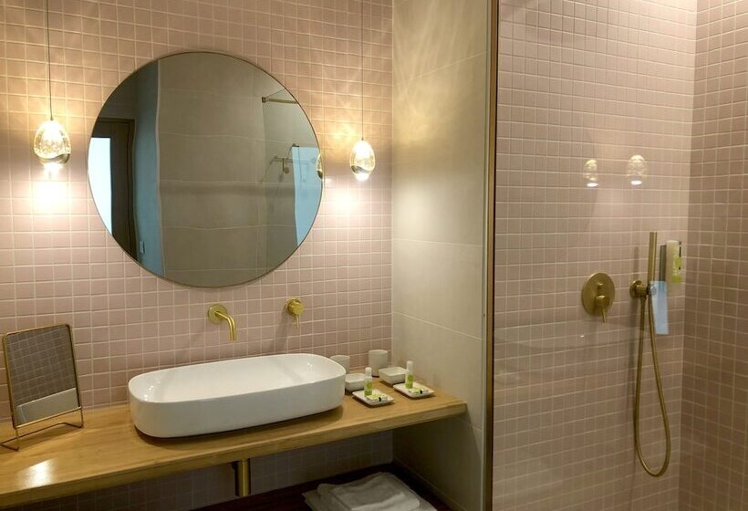 סוויטה דלוקס, Les Nuits Pétillantes