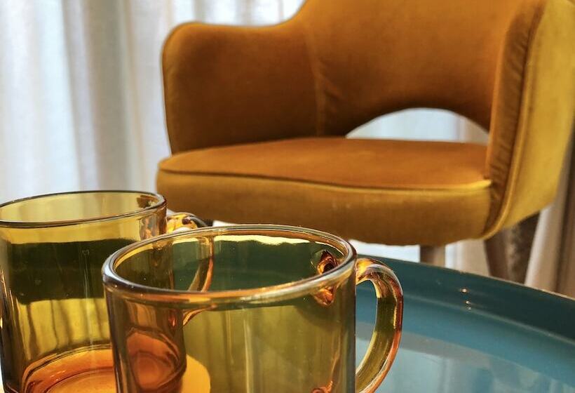 סוויטה דלוקס, Les Nuits Pétillantes