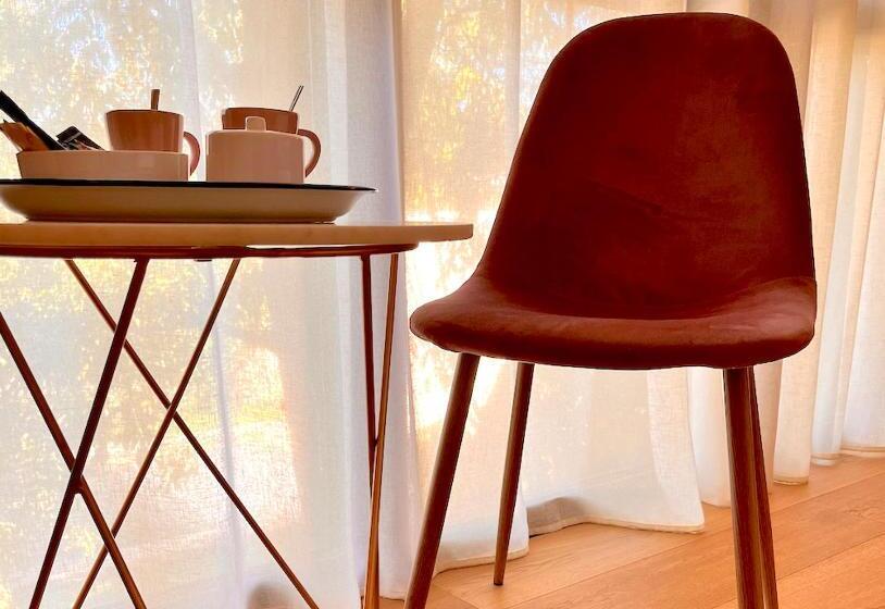 חדר משפחתי דלוקס, Les Nuits Pétillantes