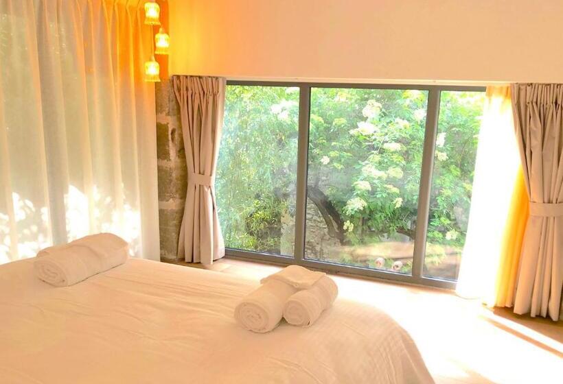 סוויטה דלוקס, Les Nuits Pétillantes