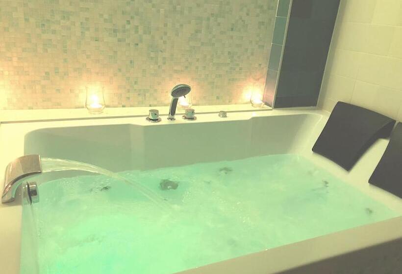 סוויטת סופריור, Les Nuits Pétillantes