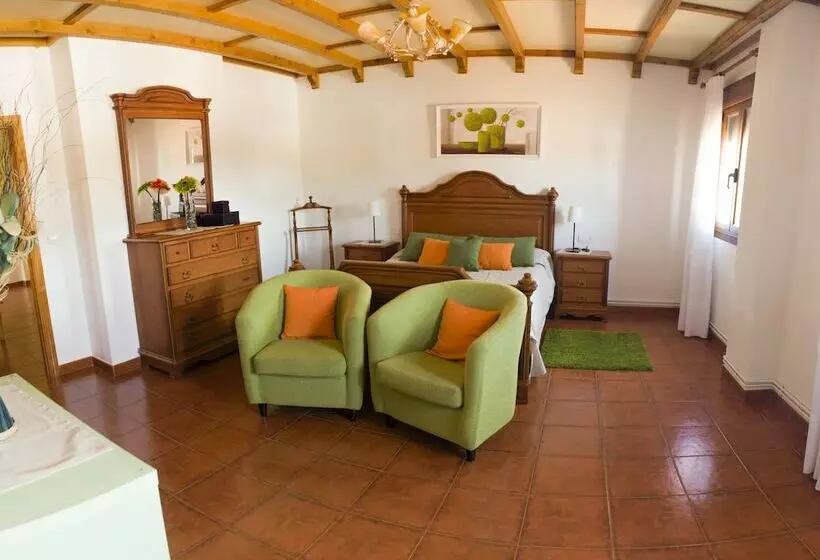 山の見えるスイートデラックスルーム, Apartamentos Rurales El Prado