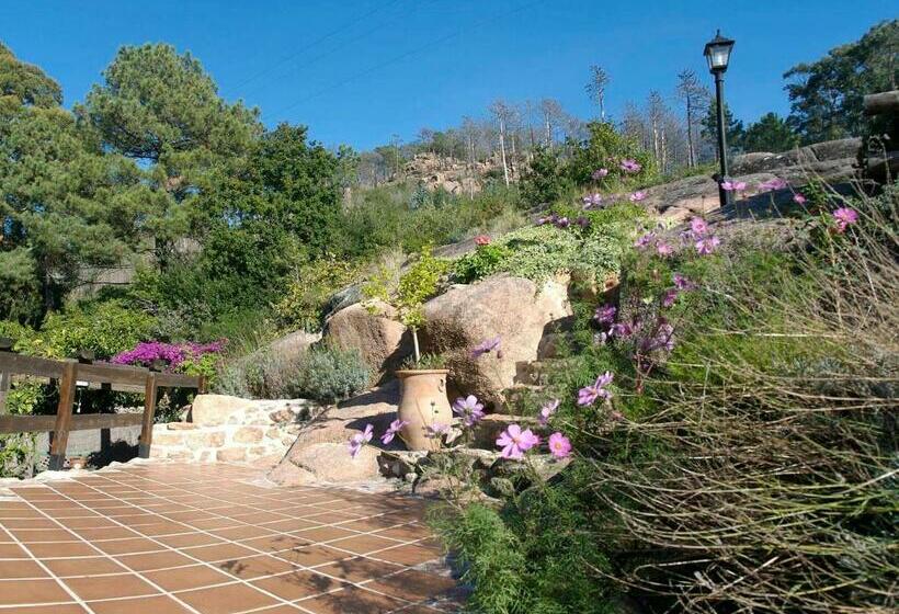 منزل 3 غرف نوم, Casa A Laxe