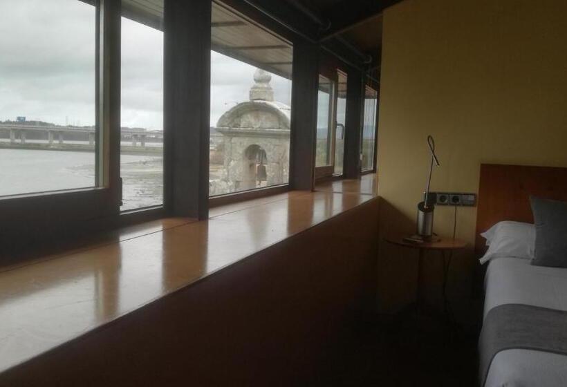 اتاق سوپریور با چشم‌انداز دریا, Pazo Da Merced