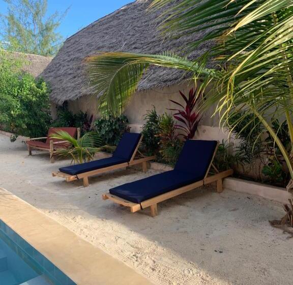 经济房, Chokoro House