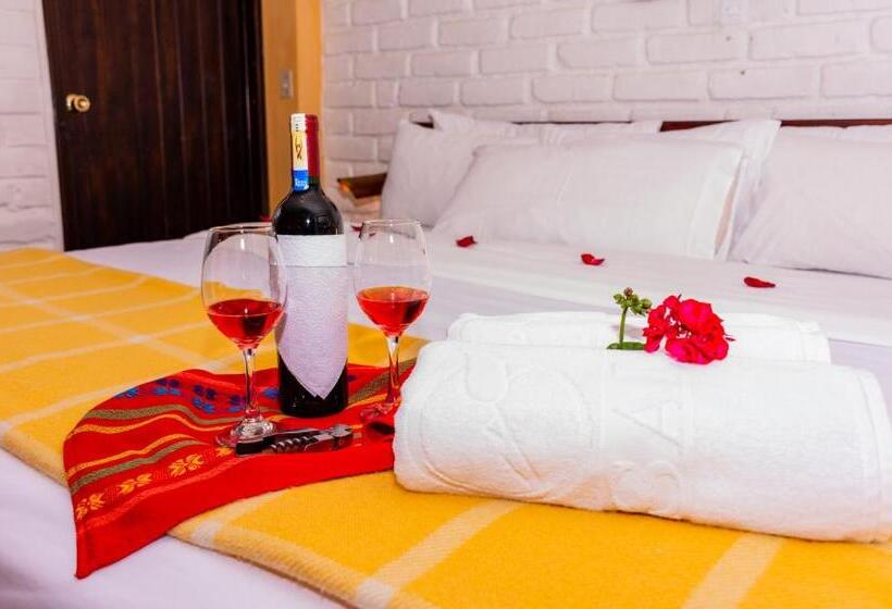 キングサイズベッドのスタンダードルーム, Alisamay