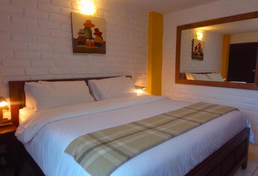 キングサイズベッドのスタンダードルーム, Alisamay